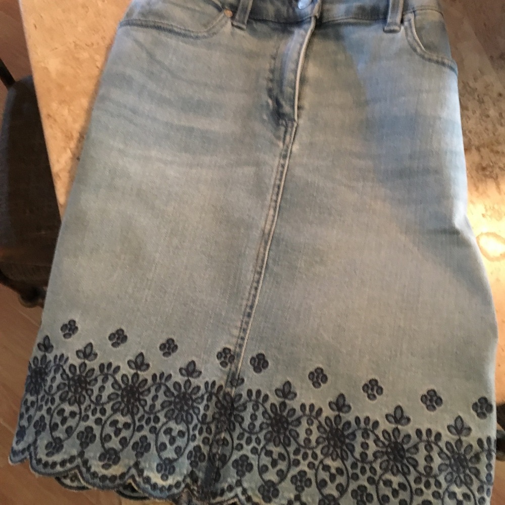 Talbots Denim size 2- fits like 4 or 6!!